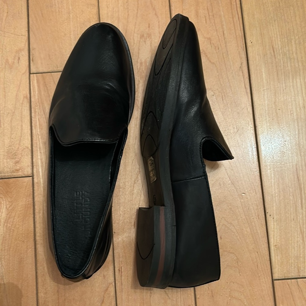 Little burgundy black loafers